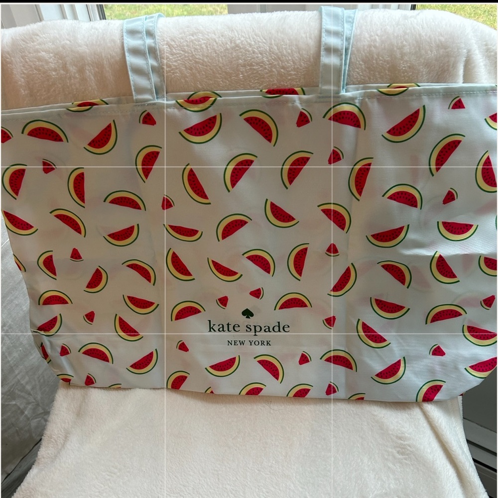 Kate Spade super large watermelon bag for the summer.